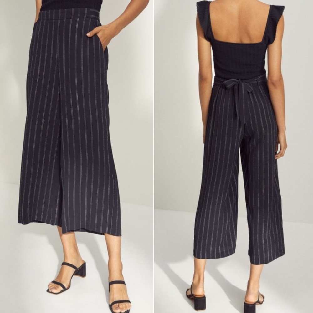 Aritzia Wilfred Black Pinstripe Wide Leg Cropped Trousers Size M Belted Pants - Picture 13 of 13